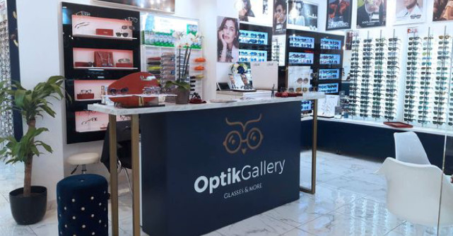 Cum alegem corect ochelarii de vedere în funcție de forma feței 