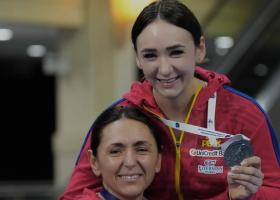 Noua regină a scrimei românești! Fiica lui Mihai Covaliu face senzație în Europa la doar 17 ani