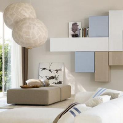 Mobilier in culori pale