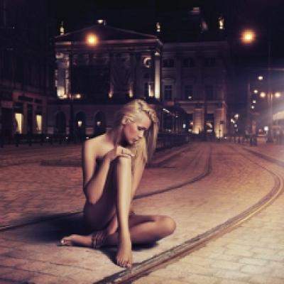  Femeie, caut fericirea. Dau la schimb singuratatea 