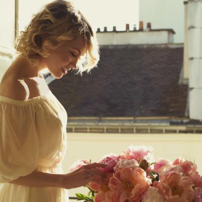 Cum sa te imbraci la o cina romantica de 8 Martie