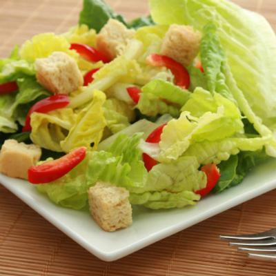 8 salate gustoase si nutritive