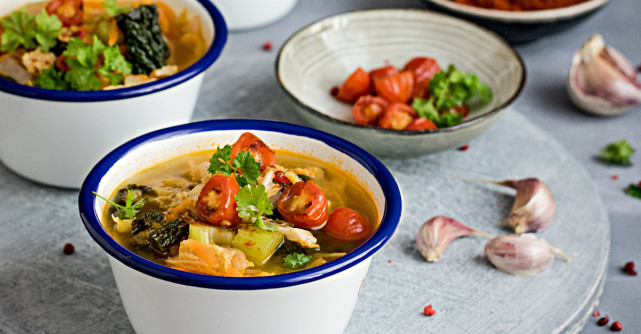 Supa italieneasca nutritiva, cu quinoa si naut