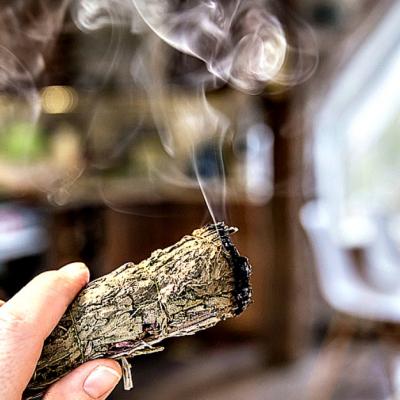 5 Moduri de a creste vibratia din casa ta si de a atrage energiile pozitive