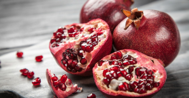 Este sezonul rodiilor. Iata ce beneficii au pentru sanatate