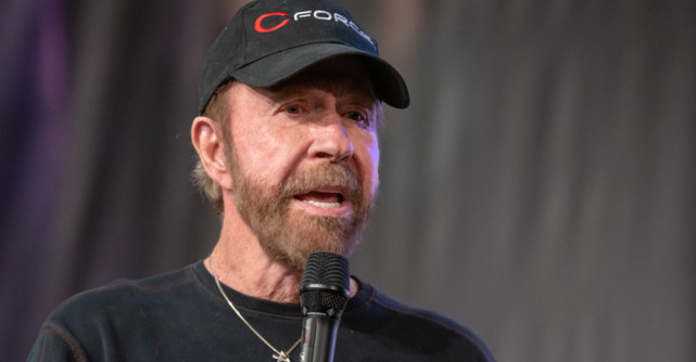 Chuck Norris, internat de urgență în Hawaii după o problemă medicală. Ce se întâmplă în prezent cu actorul
