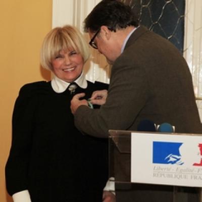 Doina Levintza, Cavaler al Ordinului Artelor si Literelor