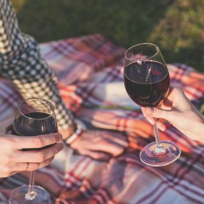 Cadouri pentru iubitorii de vin: 6 sugestii super