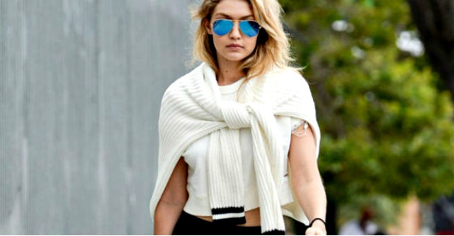 3 situatii in care este OK sa porti colanti pe post de pantaloni