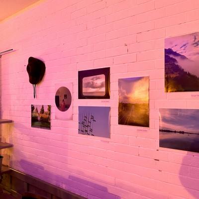 Lansarea expoziției fotografice Behind the Lens: România văzută prin lentila refugiaților 