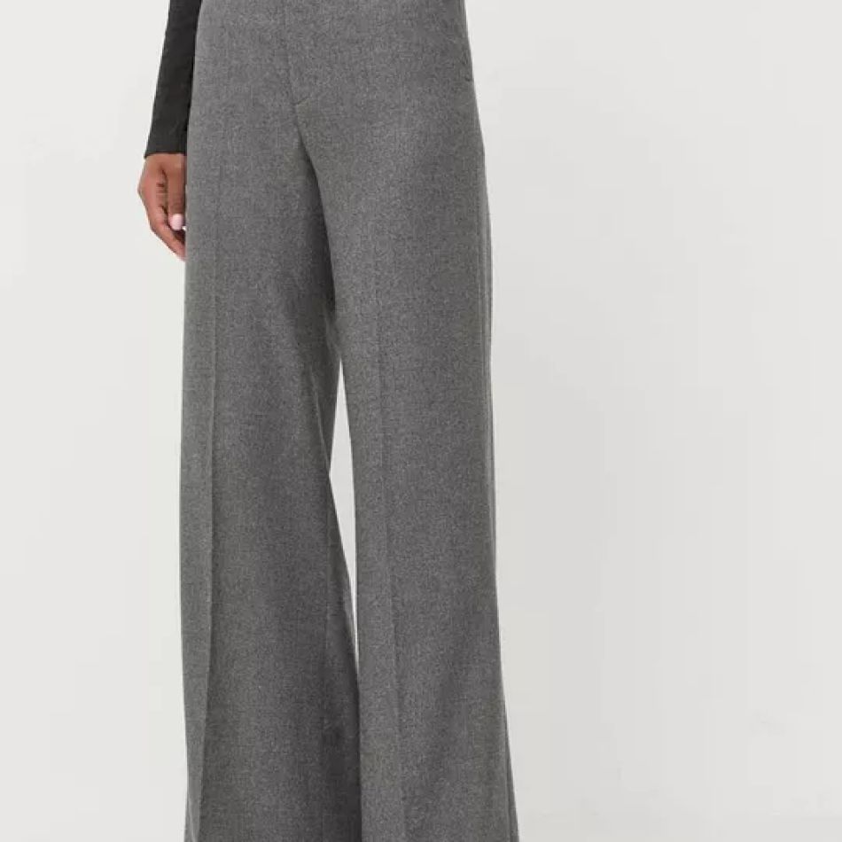 Eleganță și stil la birou: 20 de perechi de pantaloni