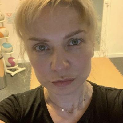 Cristina Cioran s-a mutat cu mama ei după despărțirea de Alex Dobrescu. Cum se descurcă actrița în rolul de mamă?