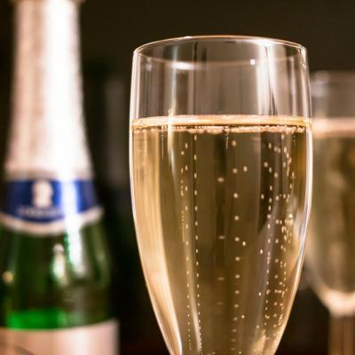 4 idei inedite pentru a sărbători 1 an de căsnicie cu soțul tău 