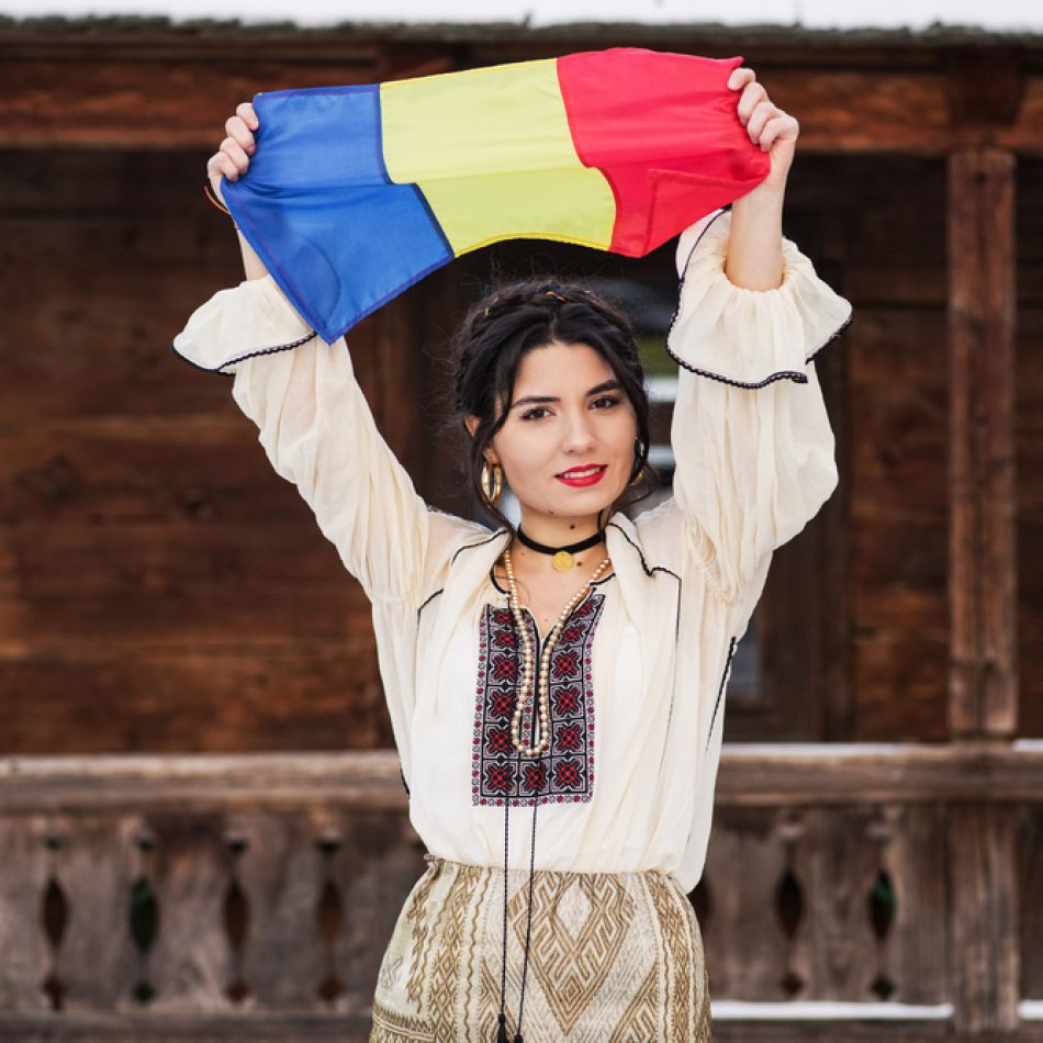 24 iunie: Ziua în care sărbătorim minunata ie românească, simbolul național care a cucerit o lume întreagă