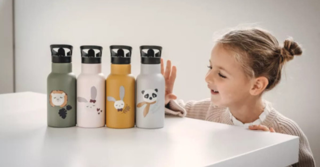 Ce nu trebuie să-ți lipsească când ieși la plimbare cu cel mic în parc?