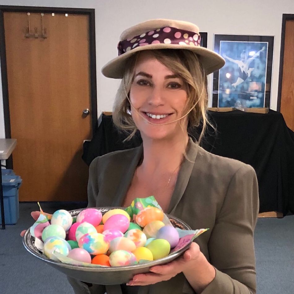 Nadia Comăneci, surprinsă în ipostaze casnice acasă la mama sa: Lucruri normale, pe care le fac și în America...