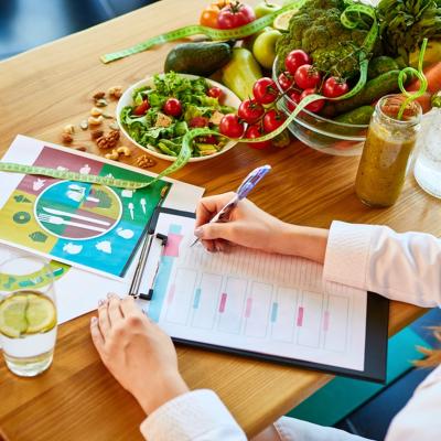 Dieta epigenetică, un stil de viață dincolo de calorii. Ce presupune acest concept și ce beneficii are pentru sănătate