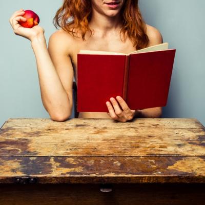 Top 5 carti mai FIERBINTI decat Fifty Shades of Grey  