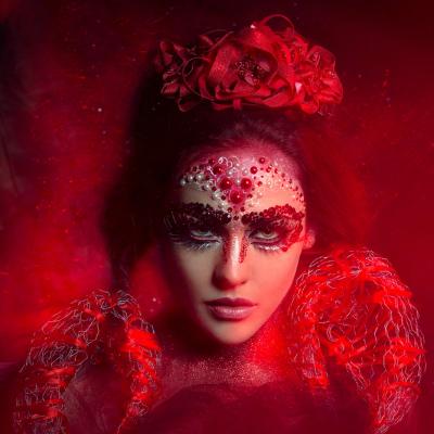 Astrologie: Femeia Rac, cea mai buna sotie din zodiac