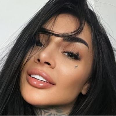 Cine este Naba Salem, ispita de la Insula Iubirii 2025: o prezență magnetică cu o poveste de viață cutremurătoare