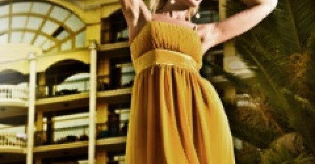 Video: Prada primavara-vara 2012