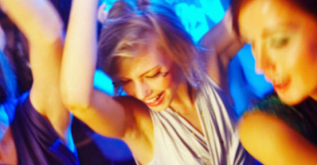 5 idei de tinute pentru o zi de festival