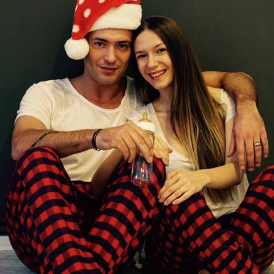 Adela Popescu este INSARCINATA