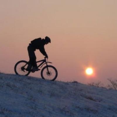 Un tur de forta pe biciclete 