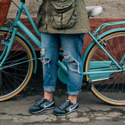 Imprumuta din stilul vestimentar al barbatilor!