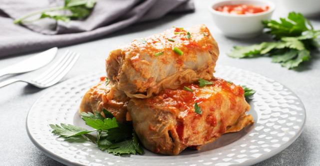 Câte calorii au sarmalele și care ar fi porția optimă pentru silueta și sănătatea noastră?