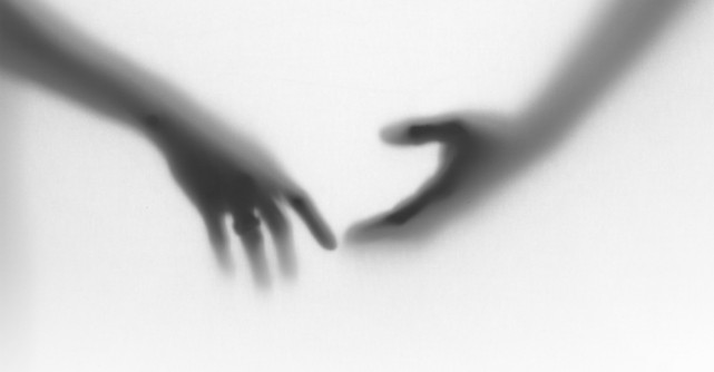 Ziua în care alegi să nu îl mai aștepți să se întoarcă este ziua în care începi sa mergi mai departe cu viața ta