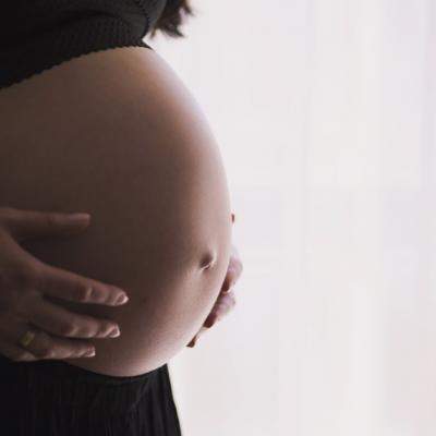 7 ingrediente cosmetice pe care să le eviți în timpul sarcinii