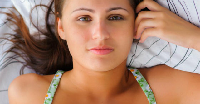10 sfaturi surprinzatoare pentru tine. Cum poti dormi mai bine pe canicula