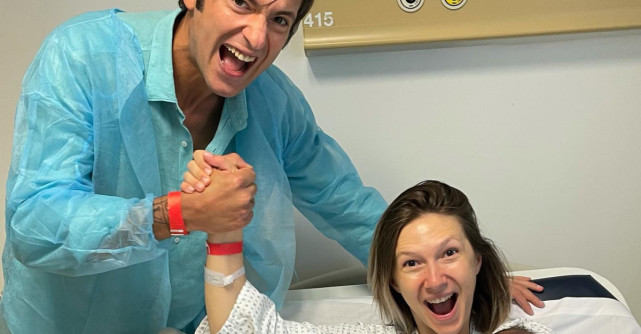 Adela Popescu și Radu Vâlcan au devenit părinți pentru a treia oară. Primele imagini cu bebelușul