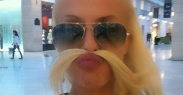 Video: Anda Adam, la un pas sa fie 