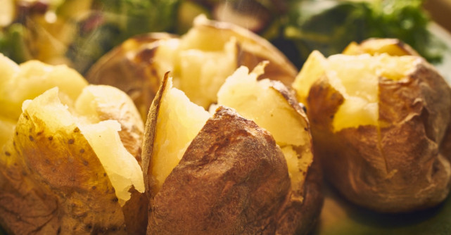 Banalul cartof revine în topul legumelor minune