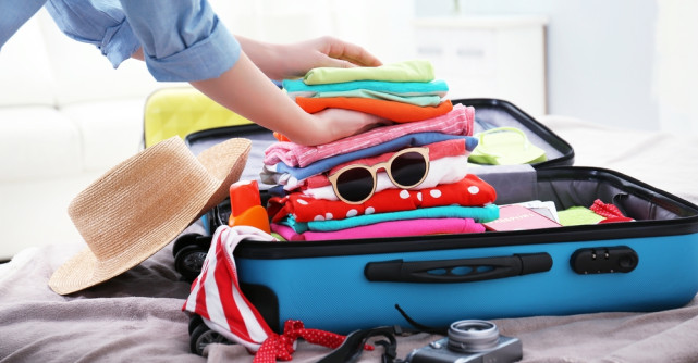 Gata de vacanță? Hai să pregătim bagajul pentru plajă! 