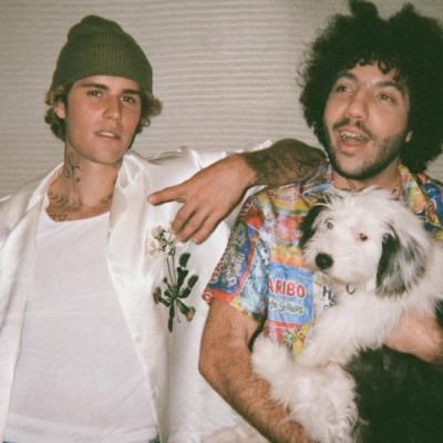 Justin Bieber si benny blanco lanseaza cantecul Lonely