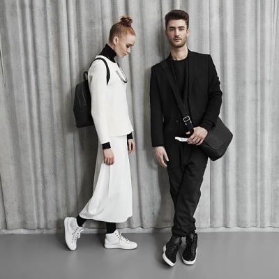 Ecco Soft 7 - descopera pantofii pe care nu poti rezista sa nu-i atingi