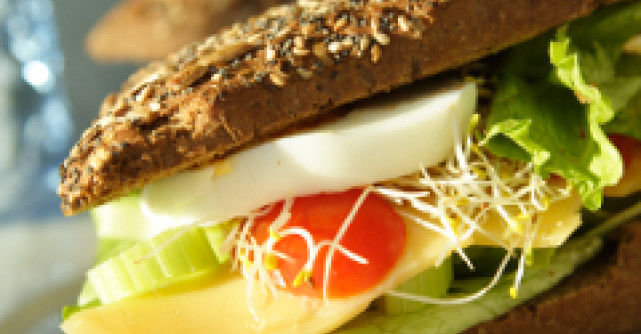 Foto: 5 retete raw, noua fita