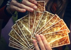 Puterea ocultului: Carti de TAROT specifice fiecarei zodii in parte