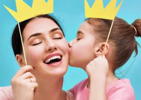 Astrologie: Ce fel de mama esti in functie de zodie