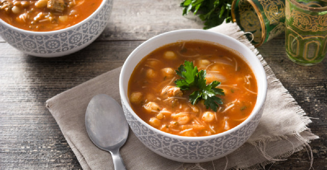 Harira, supa marocana perfecta pentru restul iernii: Te incalzeste instant si e plina de nutrienti!