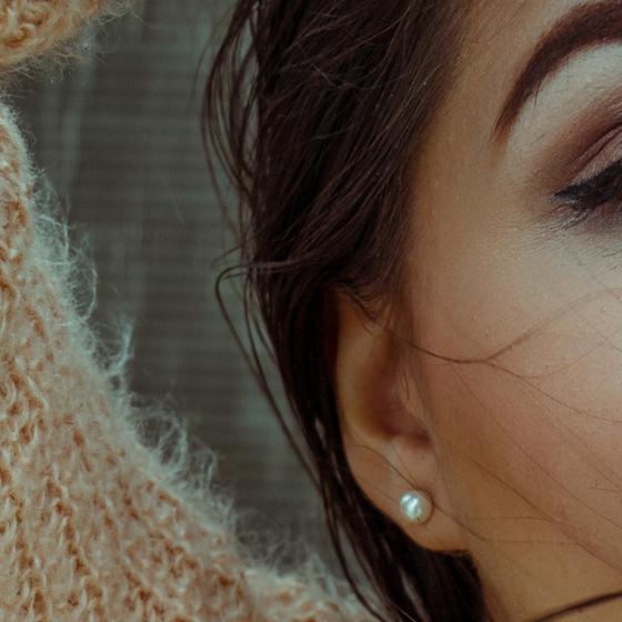 Cum te machiezi dacă ai pleoapele groase: trucuri + produse recomandate!