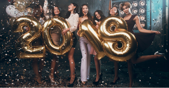 Tinute de Revelion simple dar extravagante si pline de personalitate