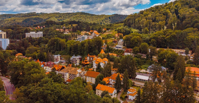 Sovata 2.0: Stațiunea s-a transformat într-un refugiu premium în Transilvania și redefinește conceptul de vacanță balneară 