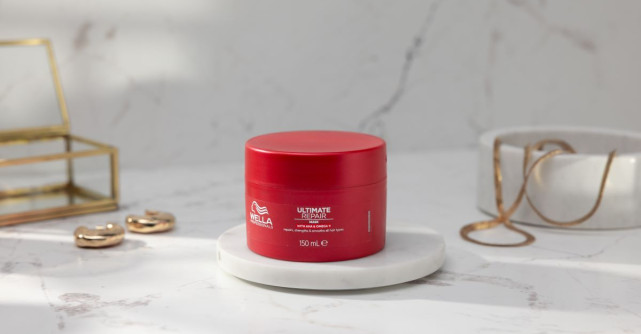 HOT NEWS! Wella Professionals completează gama ULTIMATE REPAIR cu cea mai inovatoare mască intens reparatoare  