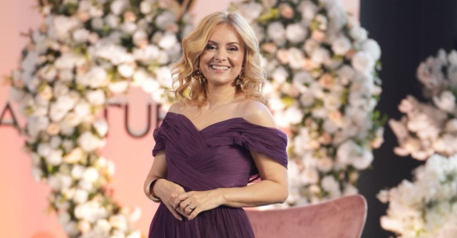 Simona Gherghe a anunțat a treia logodnă din sezonul 13! O nouă poveste de iubire scrie un capitol emoționant în Casa Mireasa! 