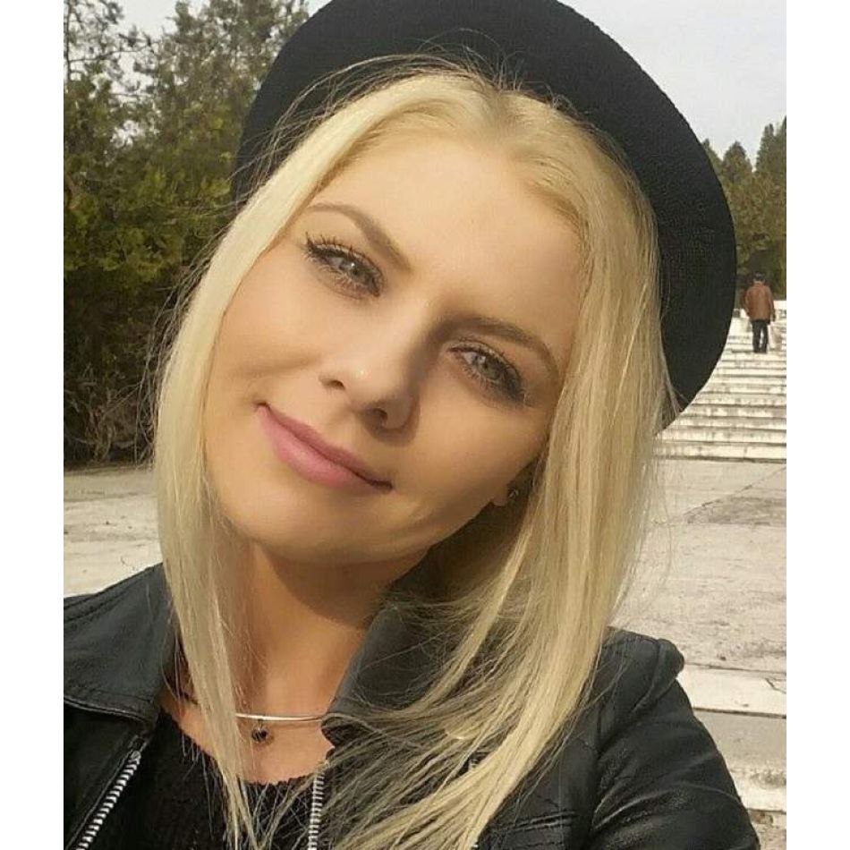 Adina Postelnicu și-a făcut operație de micșorare a sânilor! Ce spune medicul ei despre alegerea făcută?