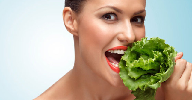 Afla cum poti slabi cu SALATA MINUNE